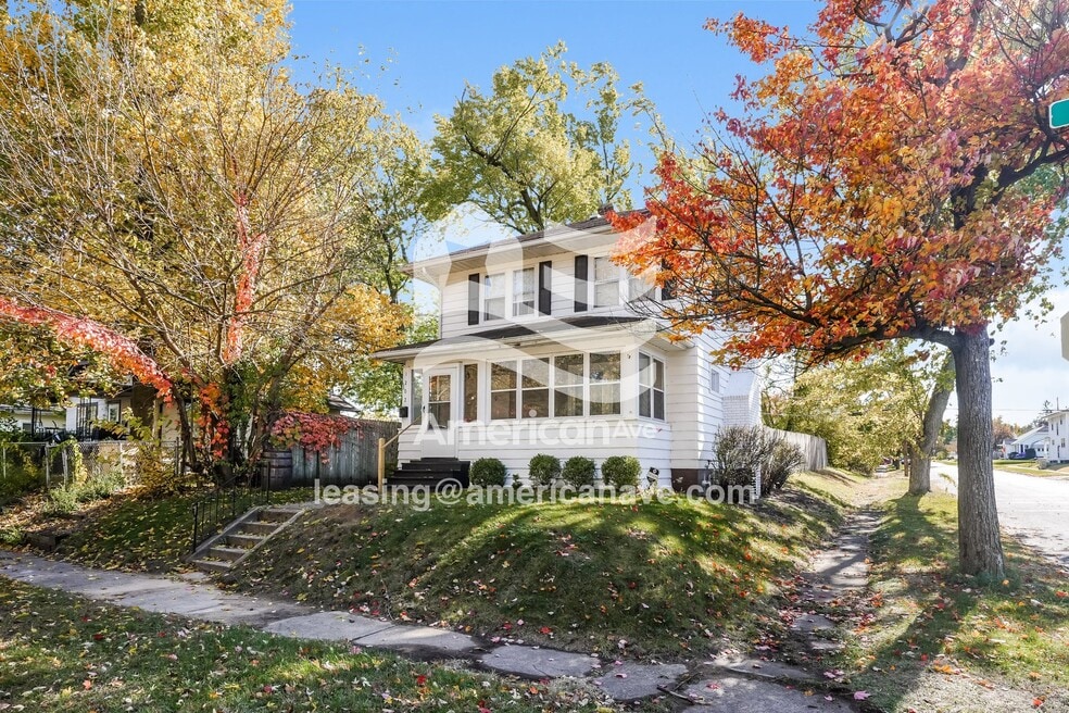 1202 E Fox St, South Bend, IN 46613 - photo 1