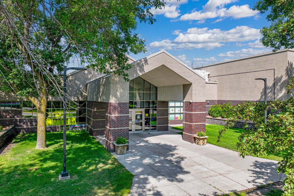 Fernbrook Elementary School, Rankings & Reviews