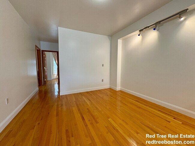 49 Dwight St unit U2 1-b Southie, Boston, MA 02118 - photo 5