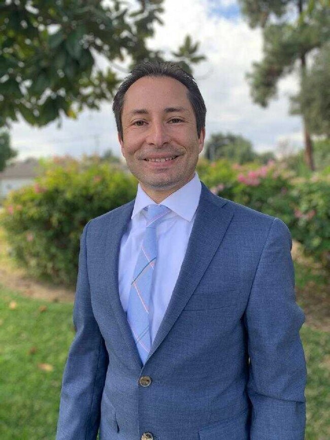 Agent Photo