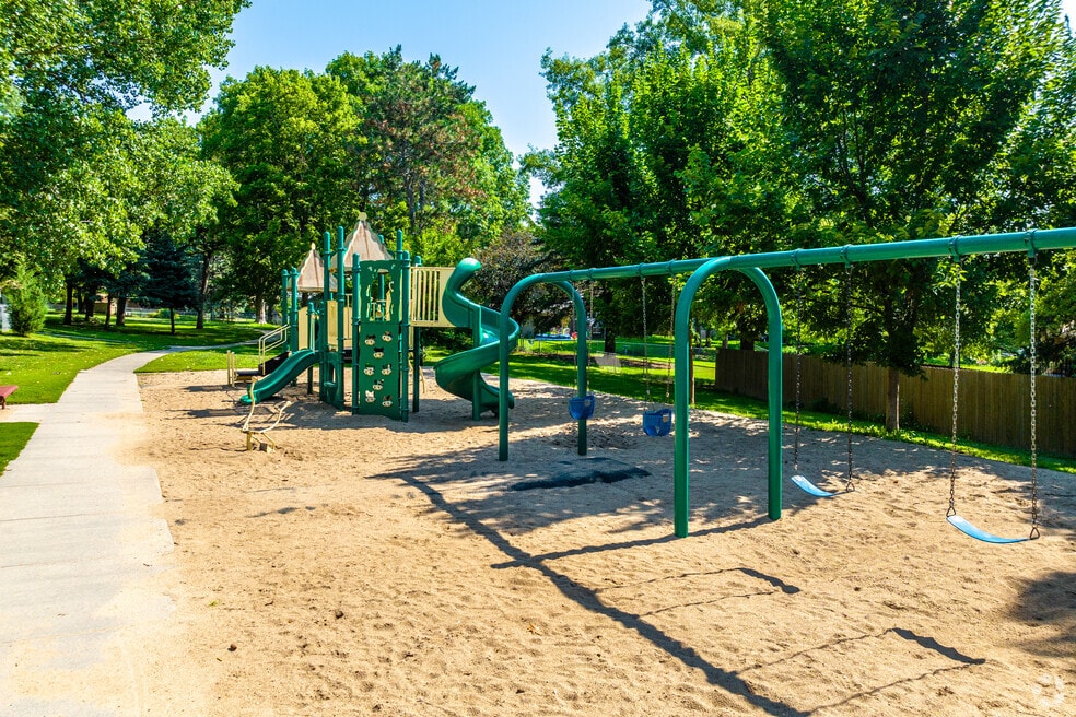 Montclair Trendwood Parkside