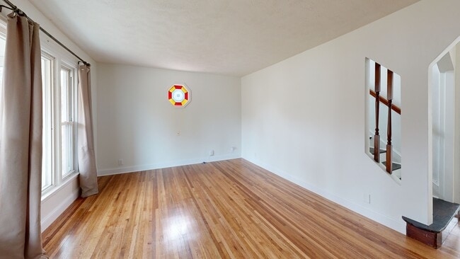 2134 S 48th St, Omaha, NE 68106 - photo 2