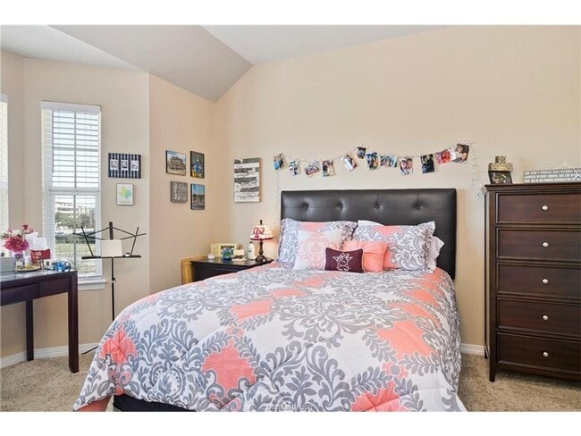 305 Holleman Dr E, College Station, TX 77840 - photo 7