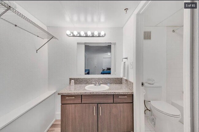 The Residences at Windsor, Charlotte, NC 28205 - photo 3