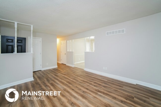 409 N E Sharon St, Lee's Summit, MO 64063 - photo 5