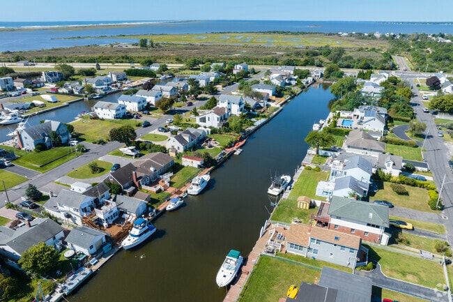 Shirley's various neighborhoods have easy access to the water.