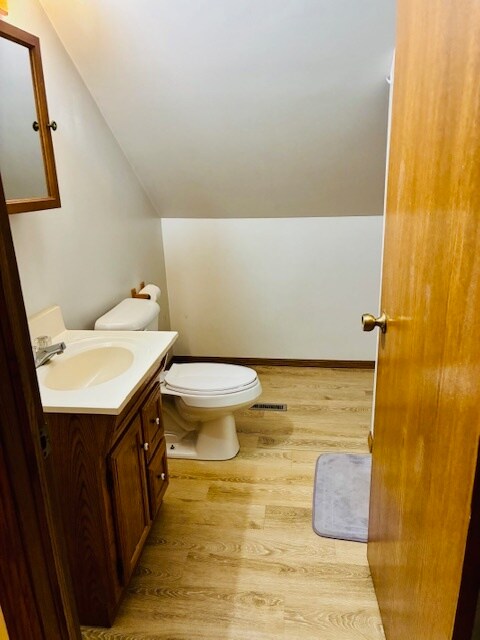 1220 W Packard St unit 1220.5 Packard St., Appleton, WI 54914 - photo 7