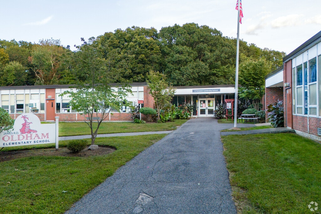 Oldham Elementary School in Riverside, East Providence, is a neighborhood school of good repute.