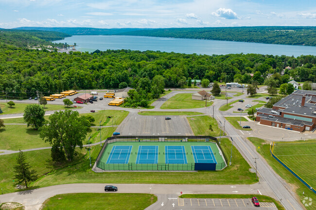 Lansing Middle School features 4 tennis courts for students.