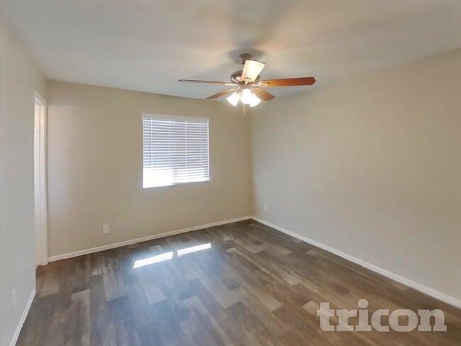 459 S Johnson, Mesa, AZ 85202 - photo 6