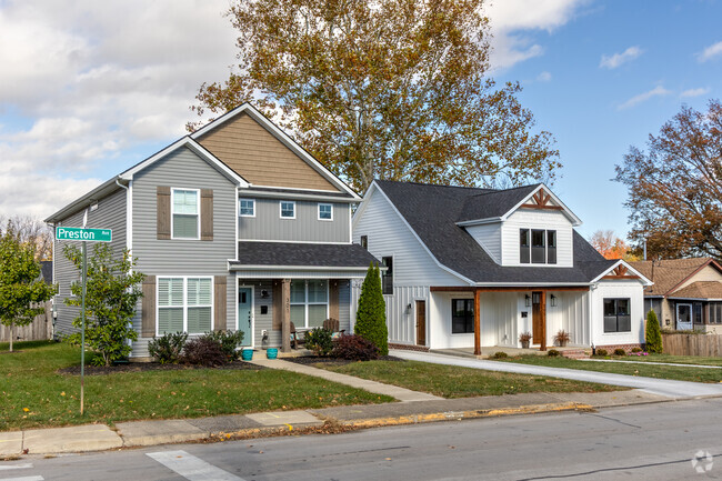 Homes in Kenwick have an average value of $380,025.