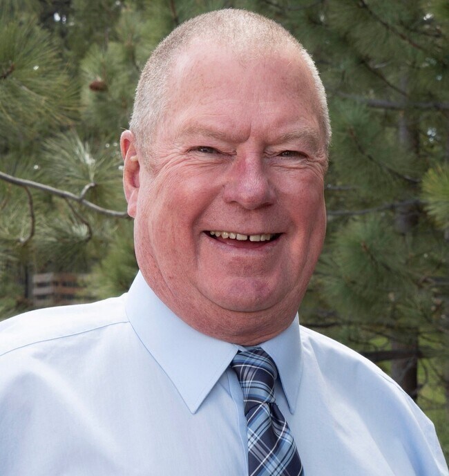 Dennis Lindsay
