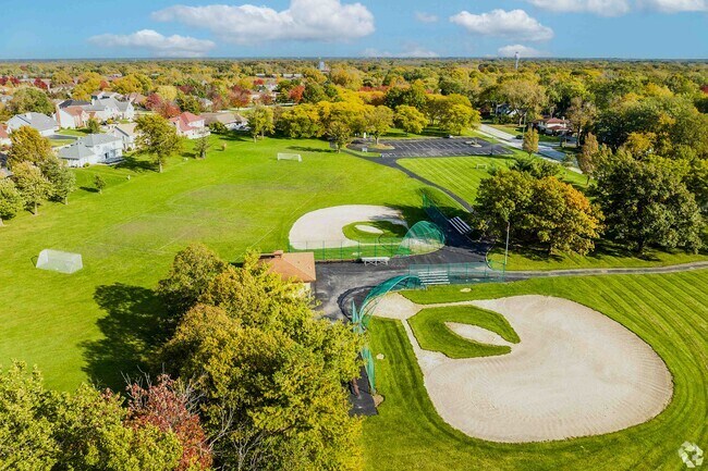 Have fun at all the amenities with family and friends at Bicentennial Park in Olympia Fields.