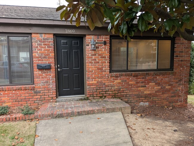 1869 Montclaire Ln, Vestavia Hills, AL 35216 - photo 2