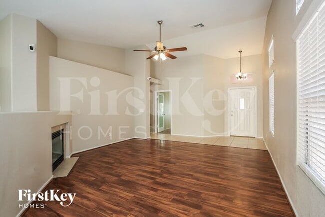 8004 Verde Springs Dr, Las Vegas, NV 89128 - photo 4