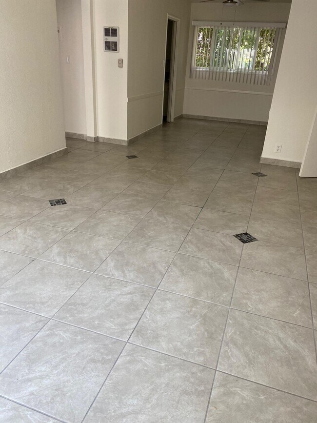 15555 Parthenia St unit 120, North Hills, CA 91343 - photo 3