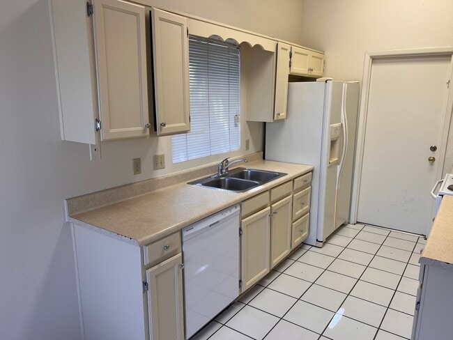 807 W Nopal Place, Chandler, AZ 85225 - photo 7