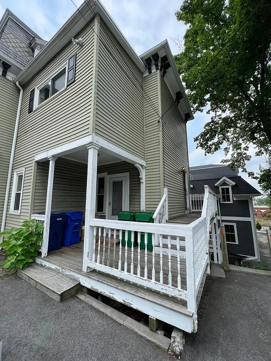 76 Chestnut St, Boston, MA 02108 - photo 1