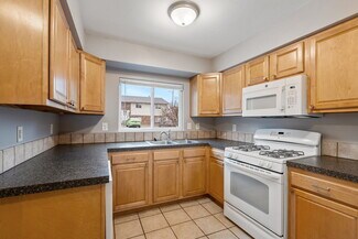 835 Grand Ave NE Unit D, Grand Rapids, MI 49503