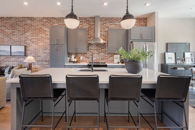 Stein Steel - Stack Quarters unit 8, Atlanta, GA 30316 - photo 2