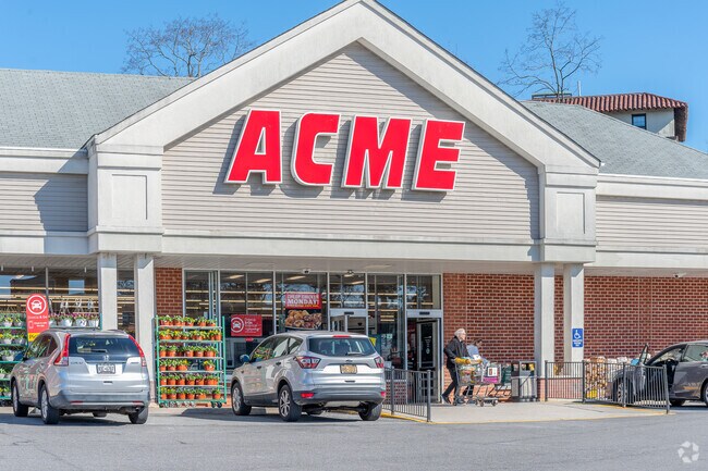 ACME, also located in the Quaker Ridge Shopping Center, is a good option for groceries for Bonnie Crest residents.