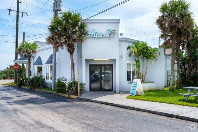 Alfies in Ormond By The Sea is a local favorite for seafood and friendly service.