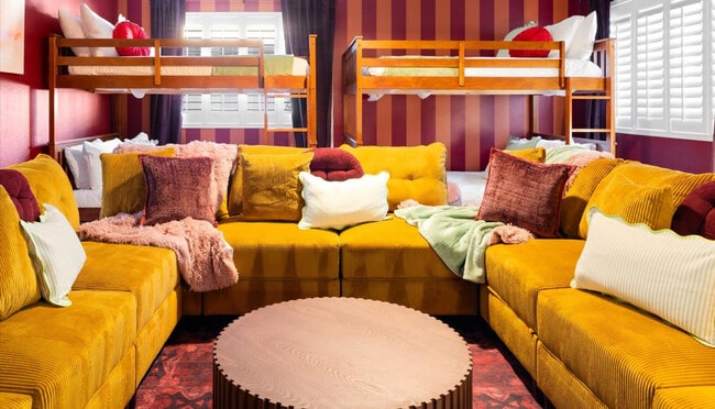 2431 E Laurel St unit ID1370181P, Mesa, AZ 85213 - photo 3