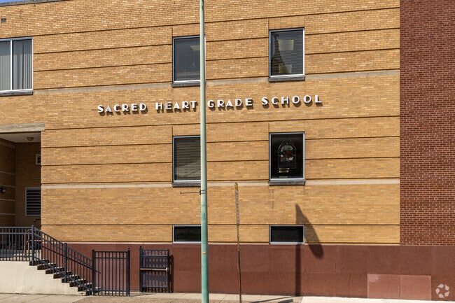 Sacred Heart Grade School is a Catholic school.