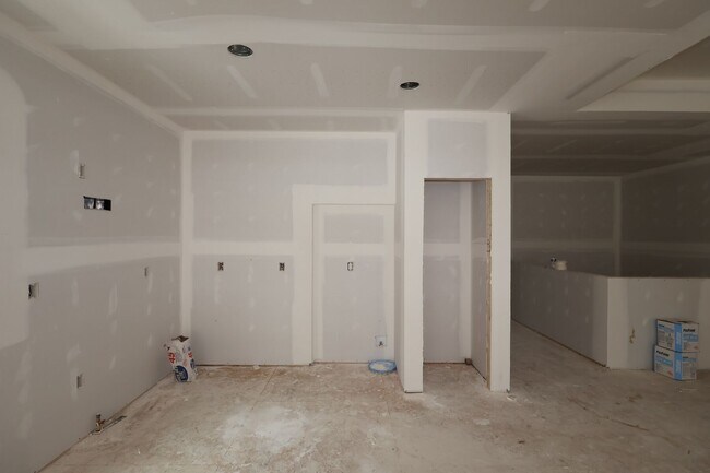 277 Olympic Loop, Commercial Point, OH 43116 - photo 4