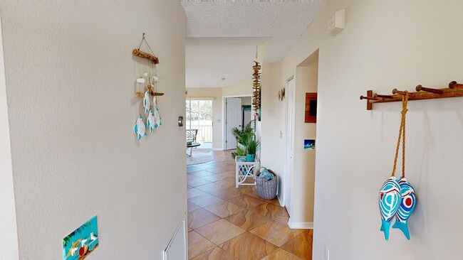 1620 Fairway Trace unit B, Palmetto, FL 34221 - photo 2