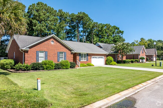 Ranch homes in Eastwind-Piney Acres are situated on spacious lots.