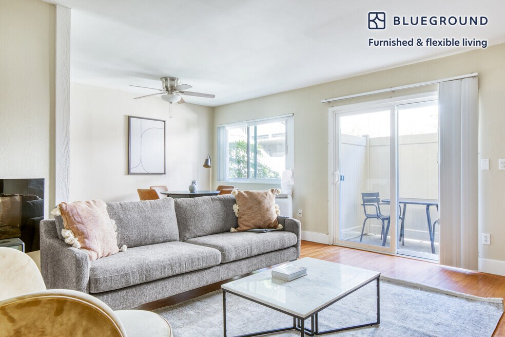 12610 Braddock Dr unit FL1-ID485, Los Angeles, CA 90066 - photo 1