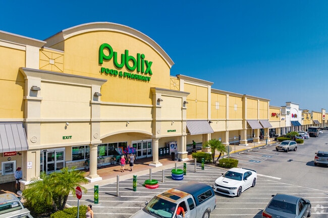 Southgate Shopping Center has stores and restaurants and is close to Flor-A-Mar.