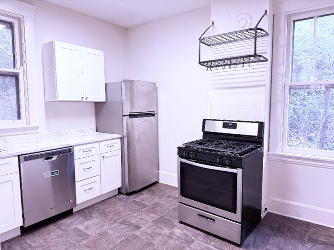 3429 Ruther Ave unit 2, Cincinnati, OH 45220 - photo 7