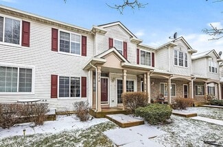 824 County Line Rd, Aurora, IL 60502