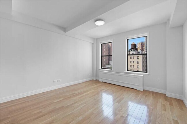 The Gemstone unit 402, New York, NY 10023 - photo 2