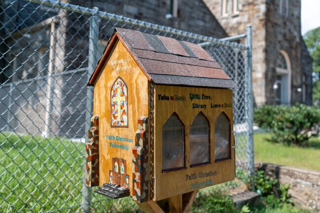 Baltimore Christian School in Pen Lucy offers a free tiny library.