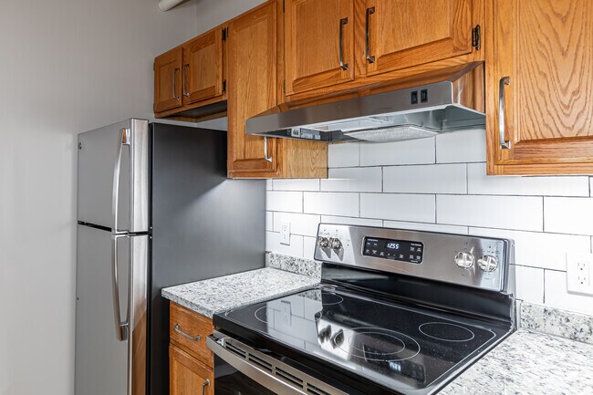 Mill at Still River, Winsted, CT 06098 - photo 6