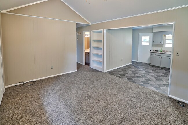 LIVING/KITCHEN LAYOUT