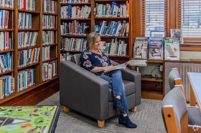 Chester Public Library offers programs for adults, children, and teens in Chester, CT.