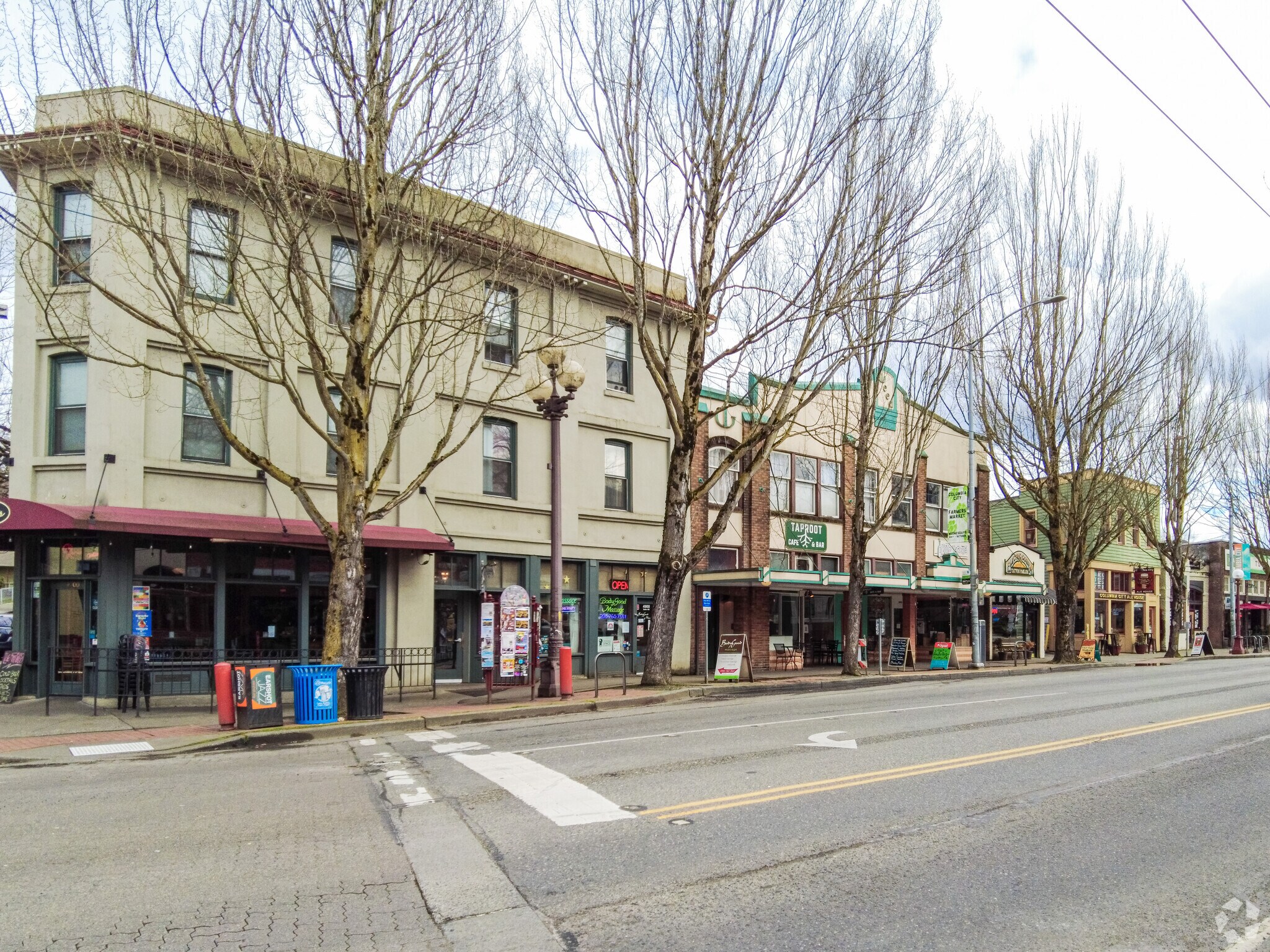 Residents can walk or drive to reach shopping and dining options.