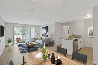 9010 Tobias Ave, Panorama City, CA 91402