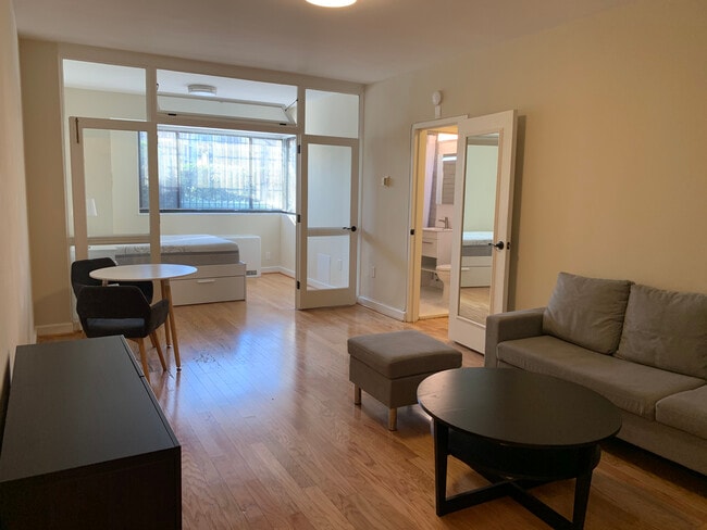 General Scott Apartments unit 3, Washington, DC 20036 - photo 6