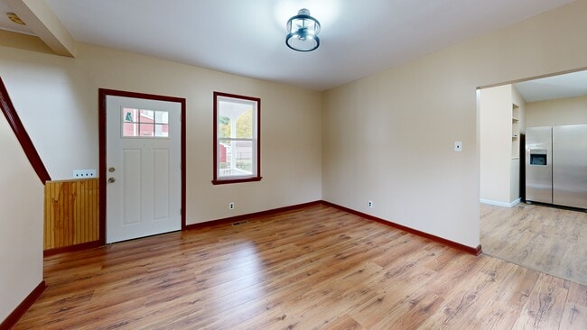 124 W Howard St, Clayton, NJ 08312 - photo 2