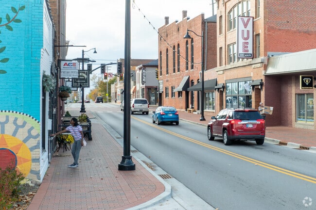 Enjoy shopping and dining along the quaint streets of Greenwoods Old Town Historic District.