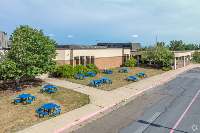 Thomas Harrison Middle School received and overall grade of B- from Niche.