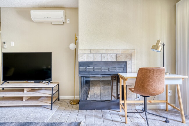 131 Saratoga Ave unit FL3-ID2105, Santa Clara, CA 95051 - photo 4