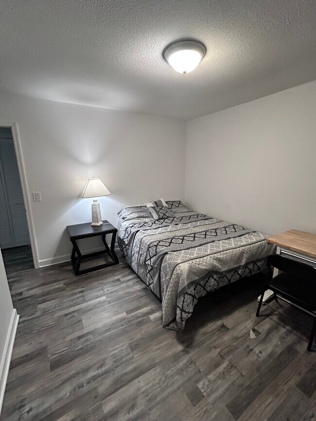 1223 Poplar Ave unit A, Nashville, GA 31639 - photo 6