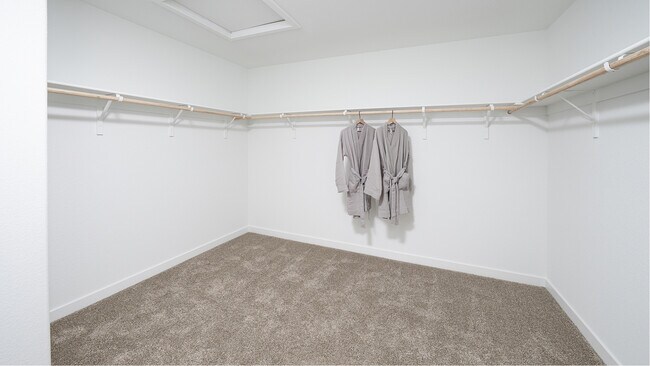 8360 Valpane Way, Elk Grove, CA 95757 - photo 7