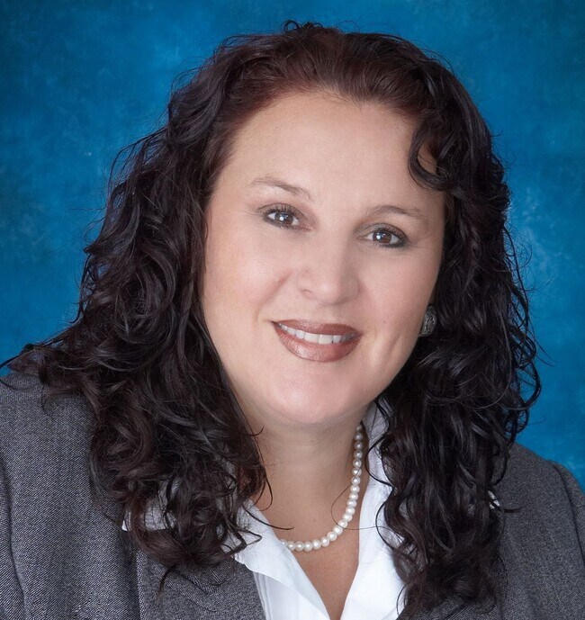 Donna Knowles-Lynne